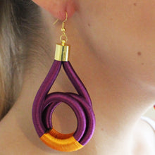 Load image into Gallery viewer, Swirl Earrings
